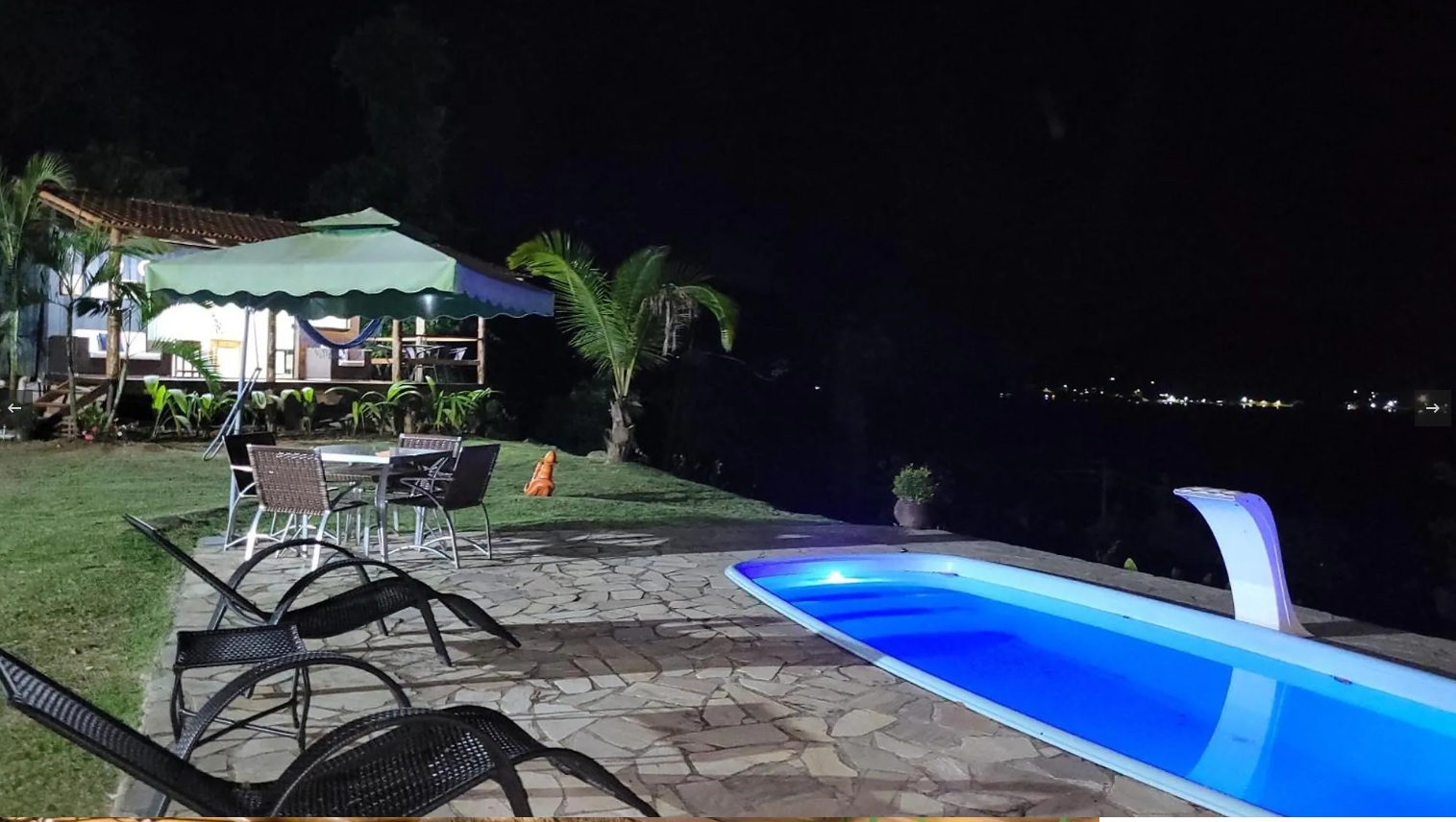 Chalé Master with hot tub and pool view